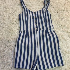 Hollister romper